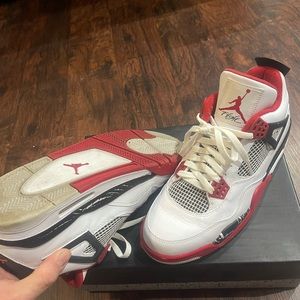 Jordan 4